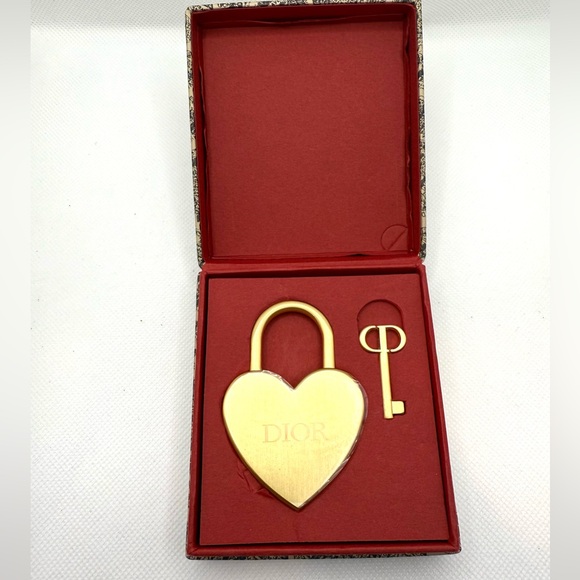 NIB Christian Dior lock and key VIP set - Picture 7 of 8